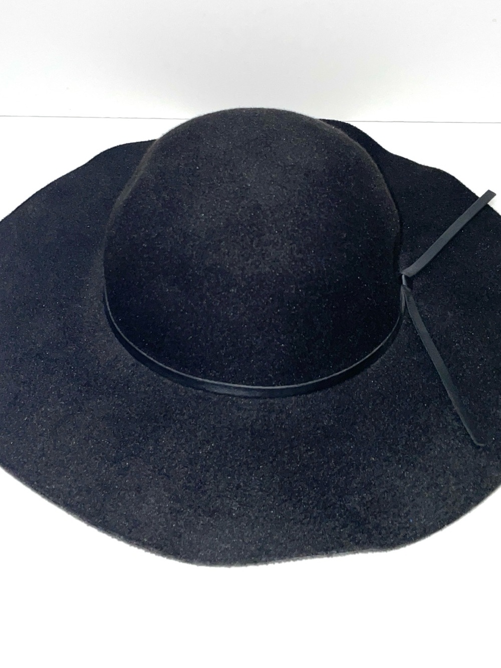 D&Y Black Floppy Wide Brim Sun Hat - Thin Tie Detail - One Size - Picture 7 of 9